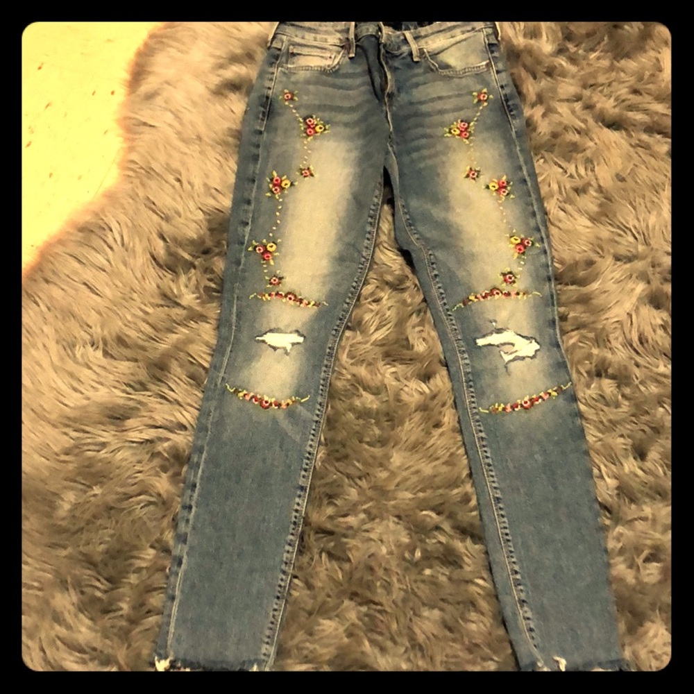 Lucky brand embroidered flower jeans